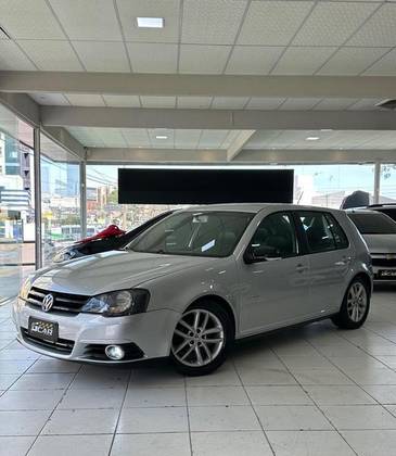 VOLKSWAGEN GOLF 1.6 MI SPORTLINE 8V FLEX 4P MANUAL VOLKSWAGEN GOLF 1.6 MI SPORTLINE 8V FLEX 4P MANUAL